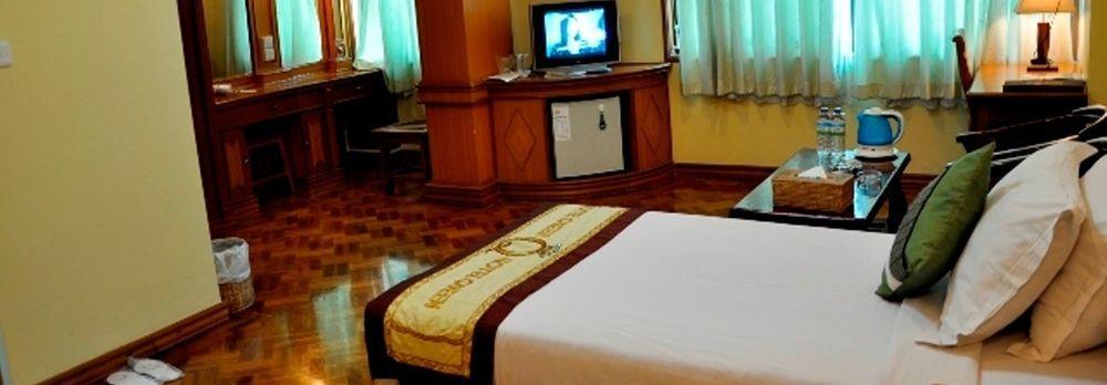 Hotel Queen Мандалай Экстерьер фото