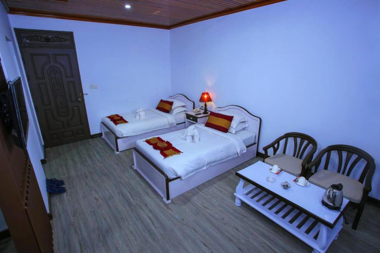 Hotel Queen Мандалай Экстерьер фото